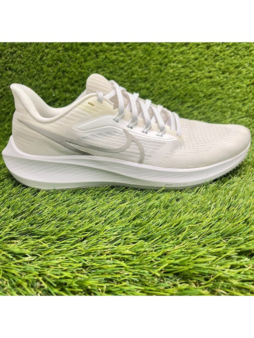 Nike Air Zoom Pegasus 39 Womens Size 9 White Athletic Running Shoes Sneakers
